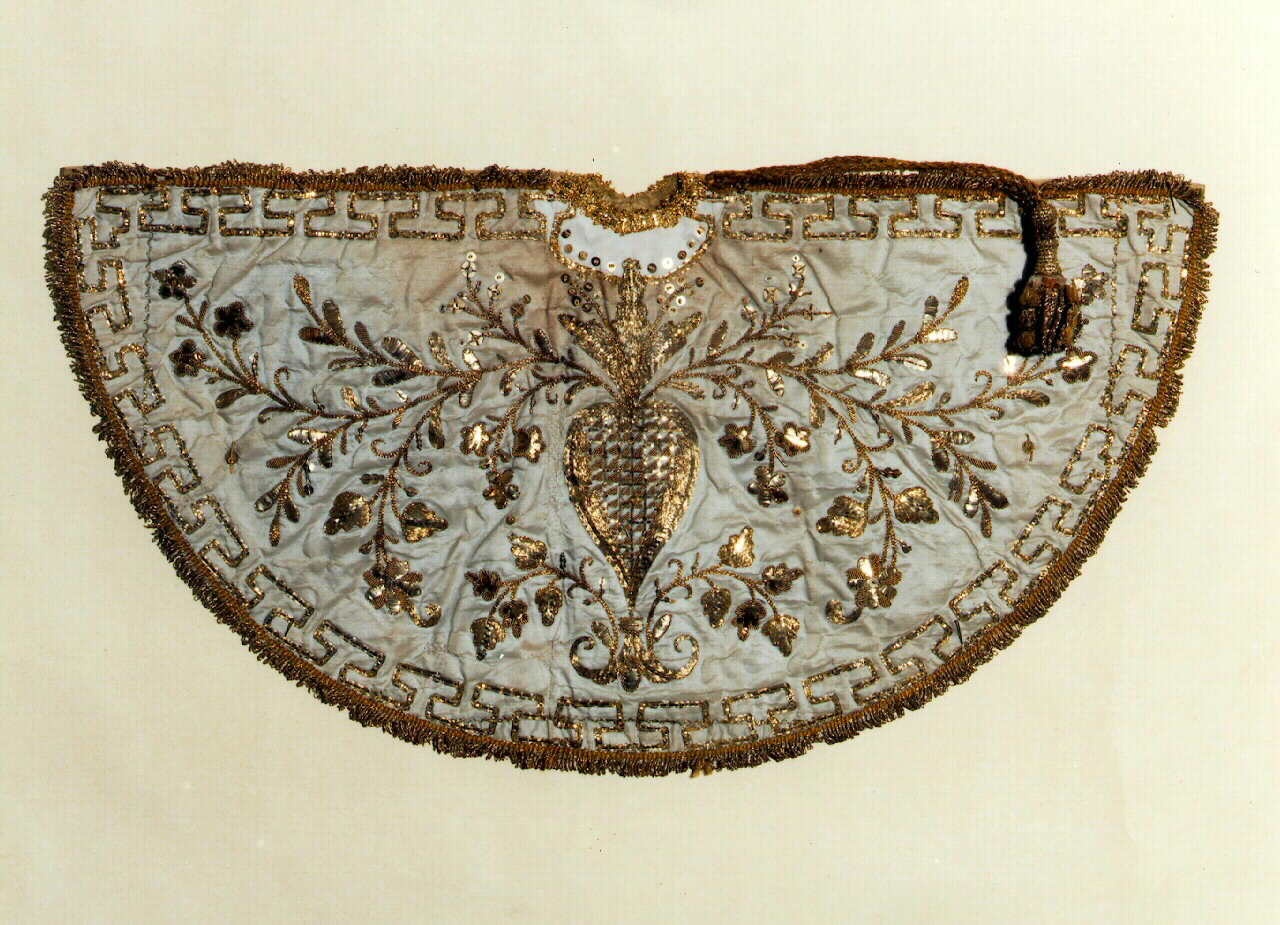 conopeo di pisside - manifattura siciliana (inizio sec. XIX)