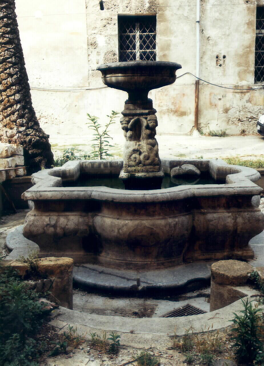 fontana - ambito siciliano (Fine/inizio secc. XVI/ XVII)