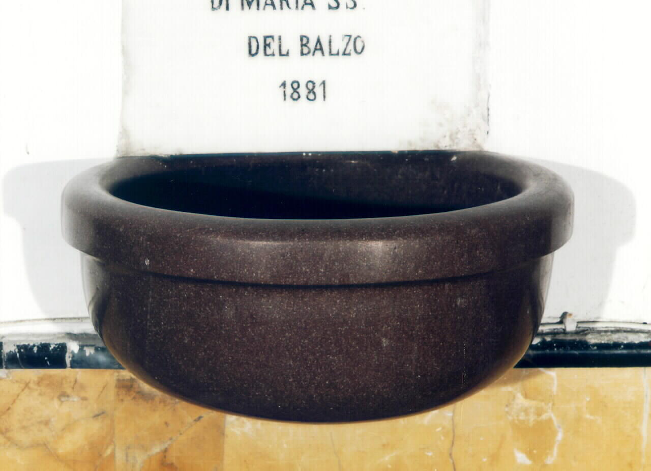 acquasantiera da parete - ambito siciliano (ultimo quarto sec. XIX)