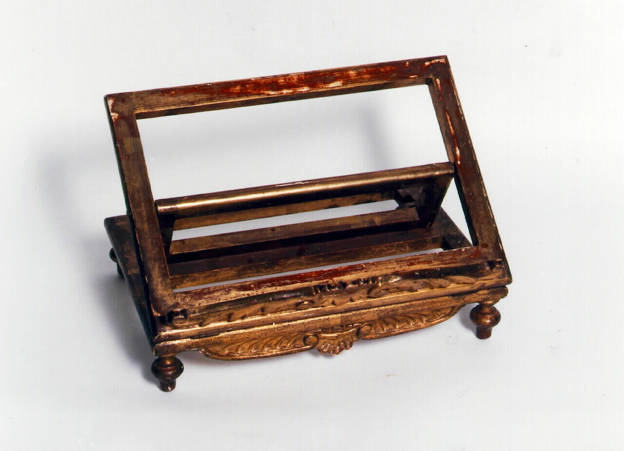 leggio d'altare - produzione siciliana (ultimo quarto sec. XIX)