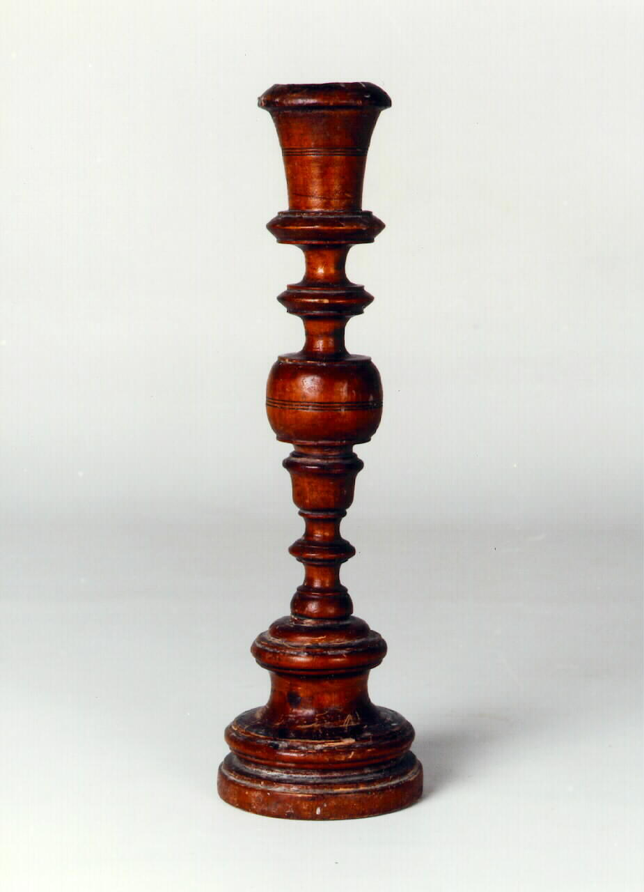 candeliere d'altare, serie - produzione siciliana (Seconda metà sec. XIX)