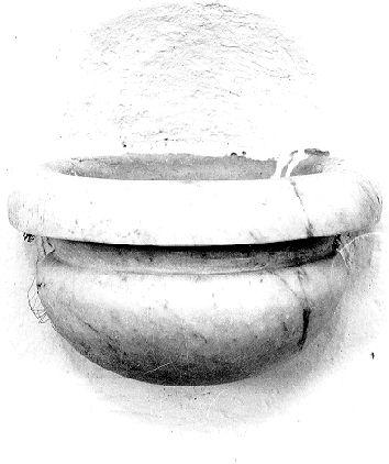acquasantiera da parete - ambito apuoversiliese (sec. XVIII)