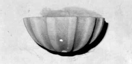 acquasantiera da parete - ambito apuoversiliese (inizio sec. XVIII)