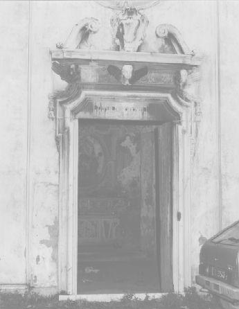 portale - ambito apuoversiliese (fine/inizio secc. XVII/ XVIII)