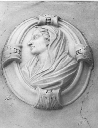 MADONNA (rilievo) - ambito apuoversiliese (sec. XIX)