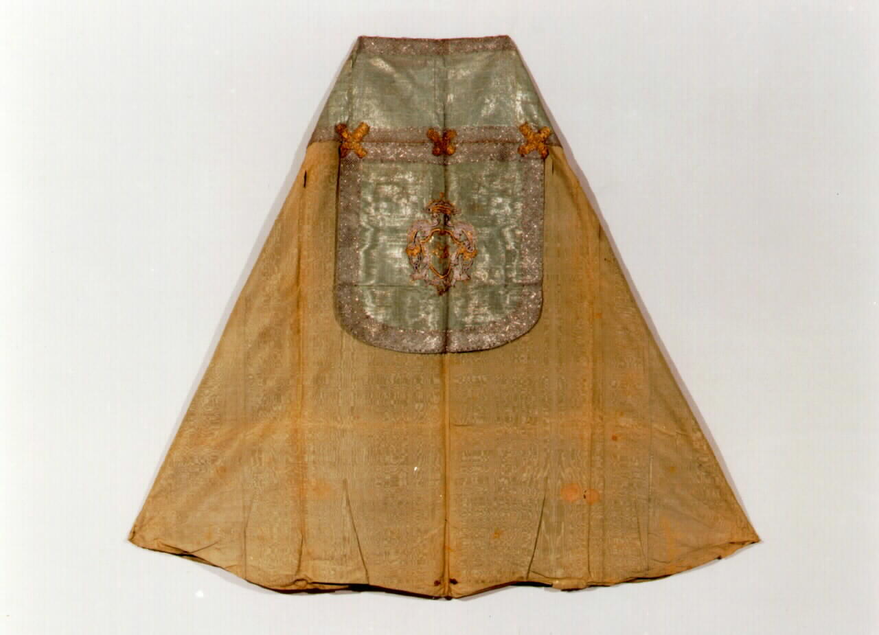 piviale - manifattura siciliana (Seconda metà sec. XIX)