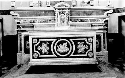 altare maggiore - ambito apuoversiliese (seconda metà sec. XIX)