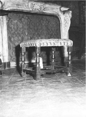 sgabello - manifattura lucchese (metà sec. XVII)