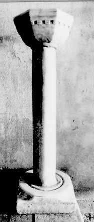 acquasantiera - a fusto - ambito apuoversiliese (fine sec. XIII)