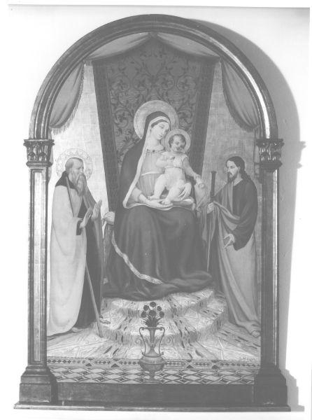 MADONNA CON BAMBINO E SANTI (pala d'altare) di Arcangeli Luigi (sec. XX)
