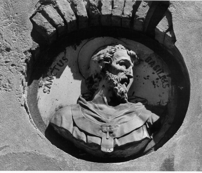 SAN BASILIO (rilievo) di Pochini Vittorio (sec. XX)
