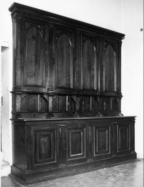 mobile da sacrestia, serie di Razzolini Attilio (?) (sec. XX)