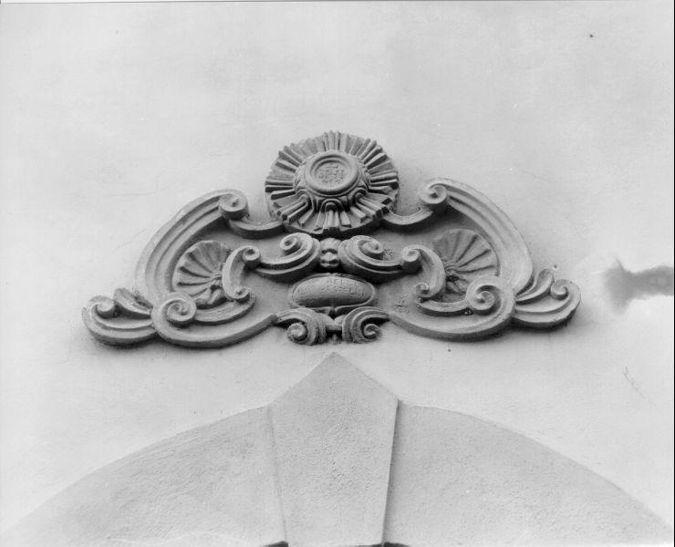 medaglione - bottega toscana (sec. XVIII)