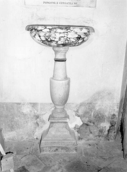 acquasantiera - bottega toscana (inizio sec. XVII)