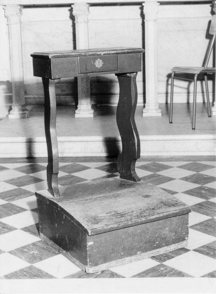 inginocchiatoio - bottega toscana (metà sec. XIX)