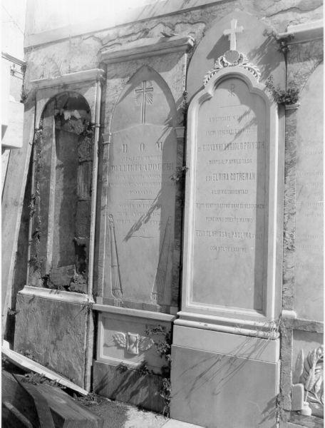 lapide tombale - ambito toscano (metà sec. XIX)