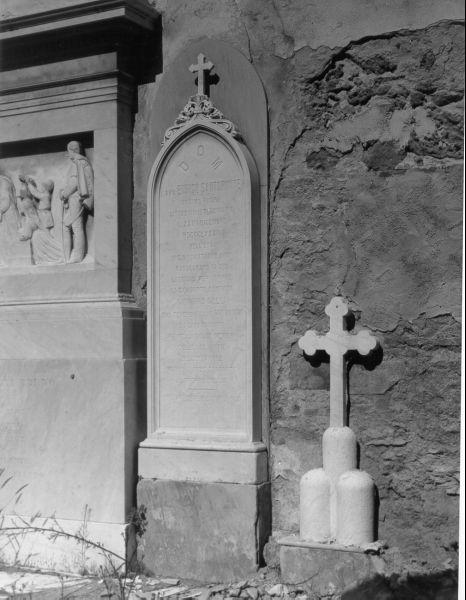 lapide tombale - ambito toscano (fine sec. XIX)