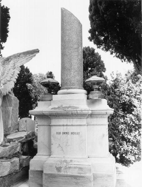 monumento funebre - ambito toscano (seconda metà sec. XIX)