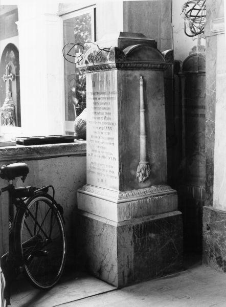 monumento funebre - ambito toscano (terzo quarto sec. XIX)