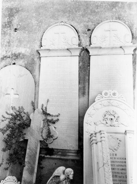 lapide tombale - bottega toscana (seconda metà sec. XIX)