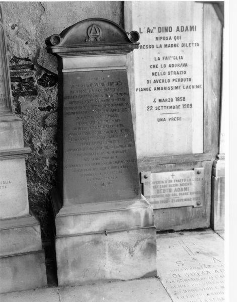 lapide tombale - bottega toscana (seconda metà sec. XIX)