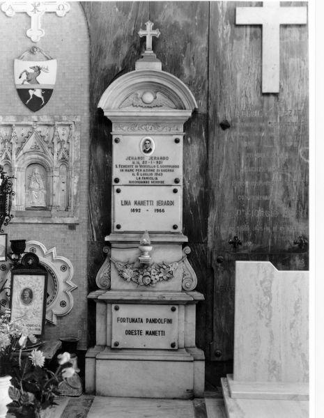 lapide tombale - bottega toscana (metà sec. XX)