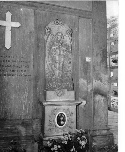 lapide tombale - bottega toscana (primo quarto sec. XX)