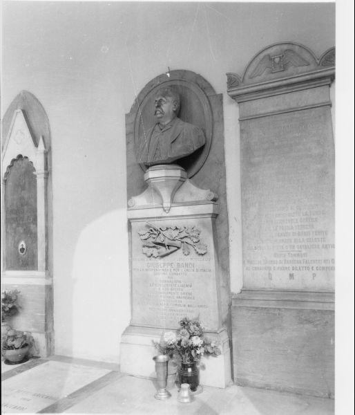 monumento funebre di Gori Lorenzo (ultimo quarto sec. XIX)
