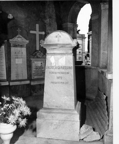 monumento funebre - bottega toscana (terzo quarto sec. XIX)