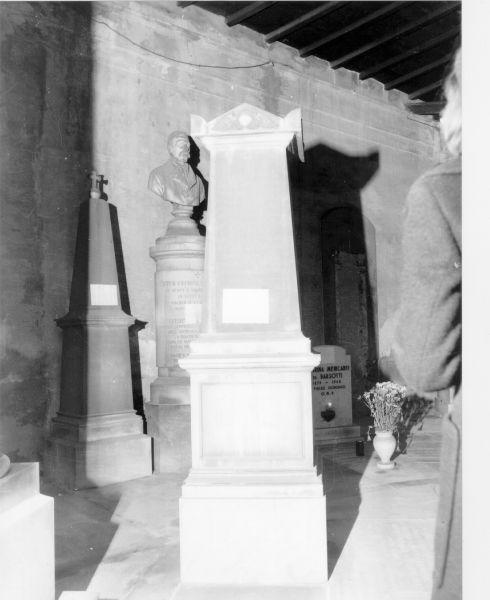 monumento funebre - bottega toscana (terzo quarto sec. XIX)