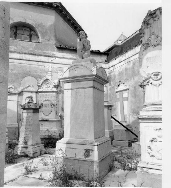 monumento funebre - bottega toscana (metà sec. XIX)