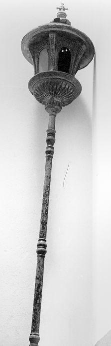 lanterna processionale, coppia - bottega toscana (seconda metà sec. XIX)