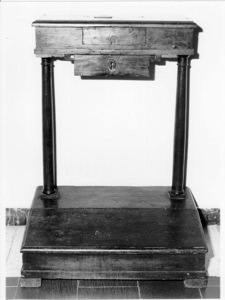 inginocchiatoio, opera isolata - manifattura pisana (prima metà sec. XIX)