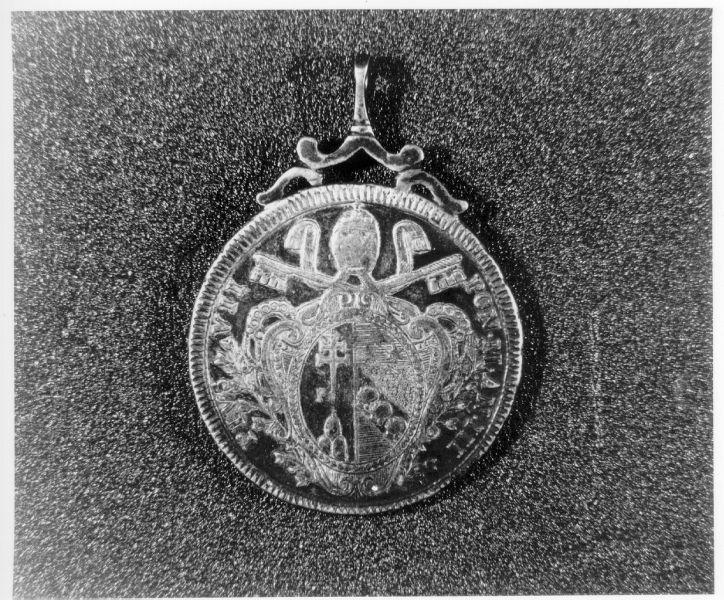 Madonna in trono; papa Pio VII (medaglia, serie) - ambito italiano (sec. XIX)