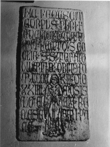 lapide tombale, opera isolata - ambito toscano (sec. XV)