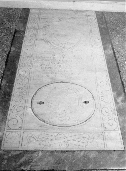 lapide tombale - bottega toscana (sec. XVII)