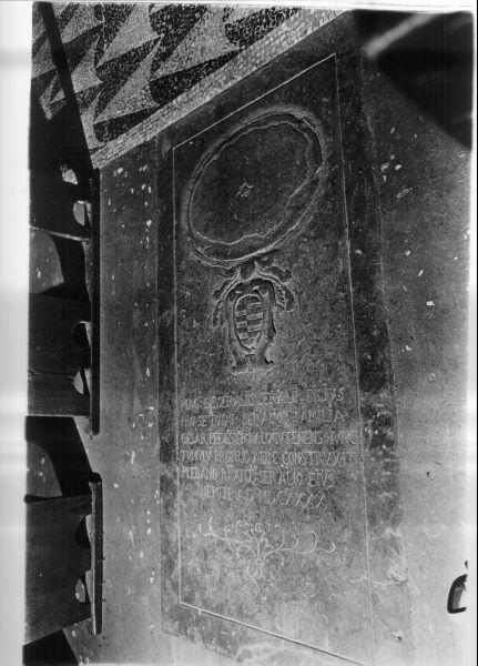 lapide tombale, opera isolata - ambito toscano (sec. XVII)