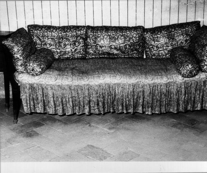 divano, opera isolata - manifattura italiana (fine sec. XIX)