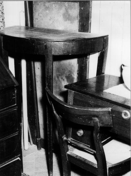 console, opera isolata - manifattura italiana (fine sec. XIX)