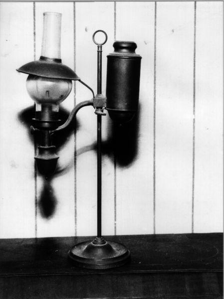 lampada da tavolo, serie - bottega italiana (fine sec. XIX)