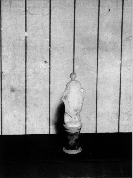 FIGURA FEMMINILE (scultura, opera isolata) - manifattura volterrana (prima metà sec. XIX)