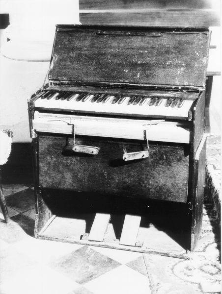harmonium, opera isolata - bottega italiana (prima metà sec. XX)