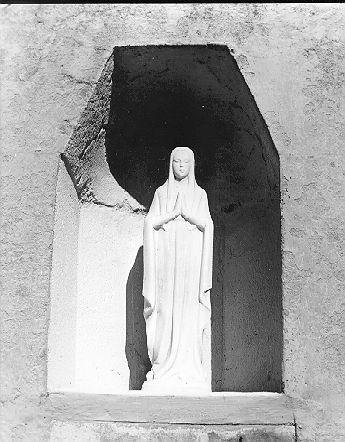 MADONNA (statuetta) - ambito apuoversiliese (sec. XX)