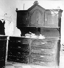 mobile da sacrestia - bottega italiana (sec. XIX)