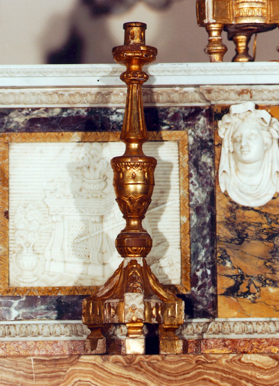 candelabro d'altare, serie - produzione siciliana (primo quarto sec. XIX)