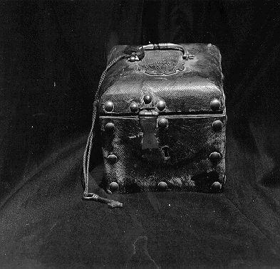 custodia - di vasetti per oli santi - bottega italiana (sec. XVIII)