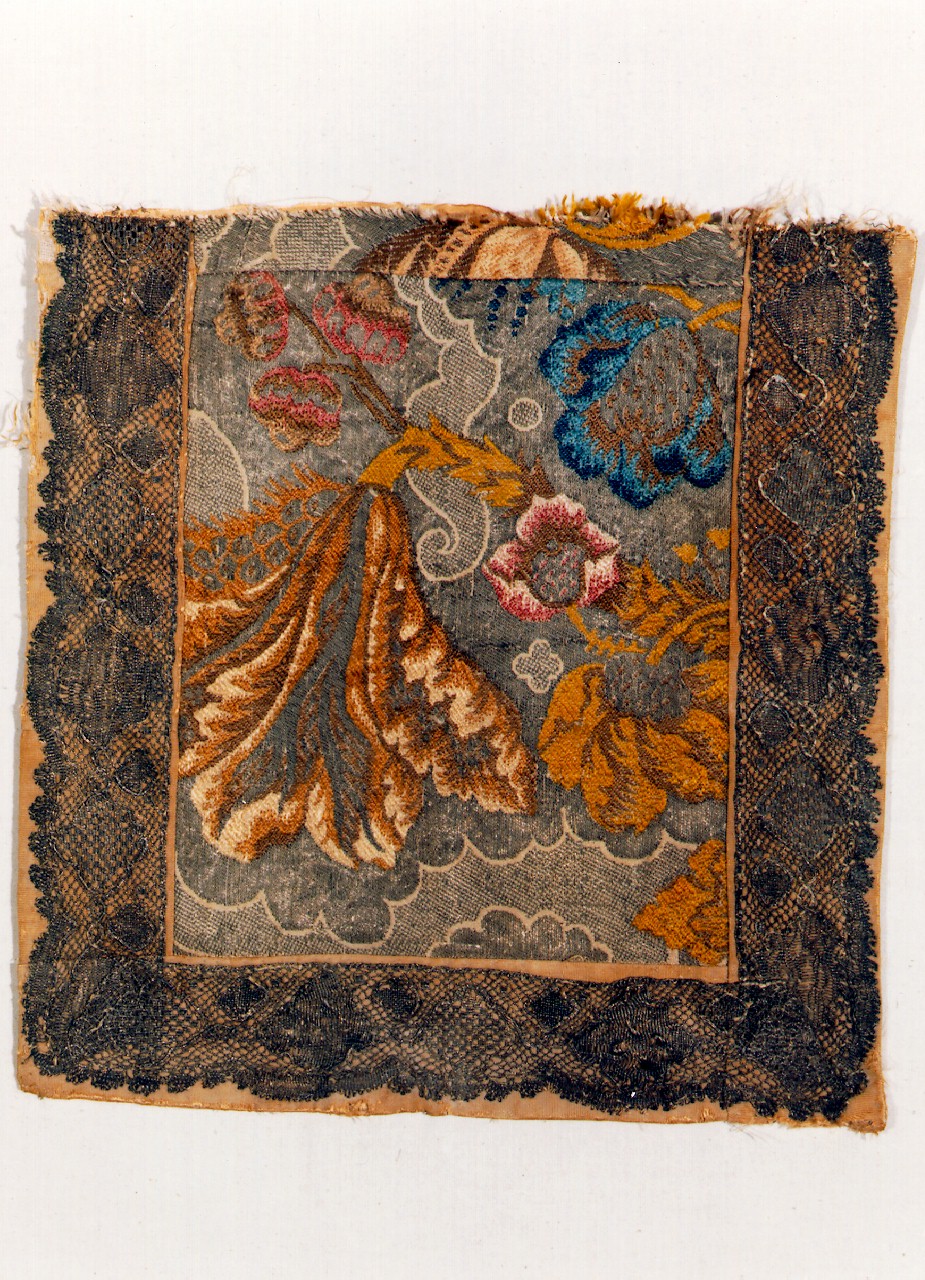 conopeo di tabernacolo - a cortina - manifattura siciliana (Seconda metà sec. XVIII)