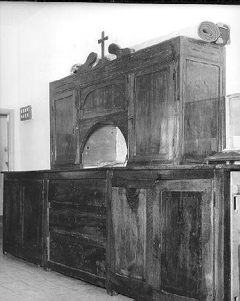 mobile da sacrestia con alzata - bottega toscana (sec. XIX)