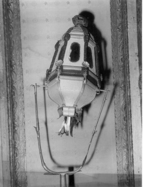 lanterna processionale, serie - bottega italiana (sec. XIX)