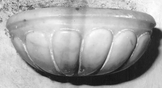 acquasantiera da parete - bottega italiana (sec. XVIII)